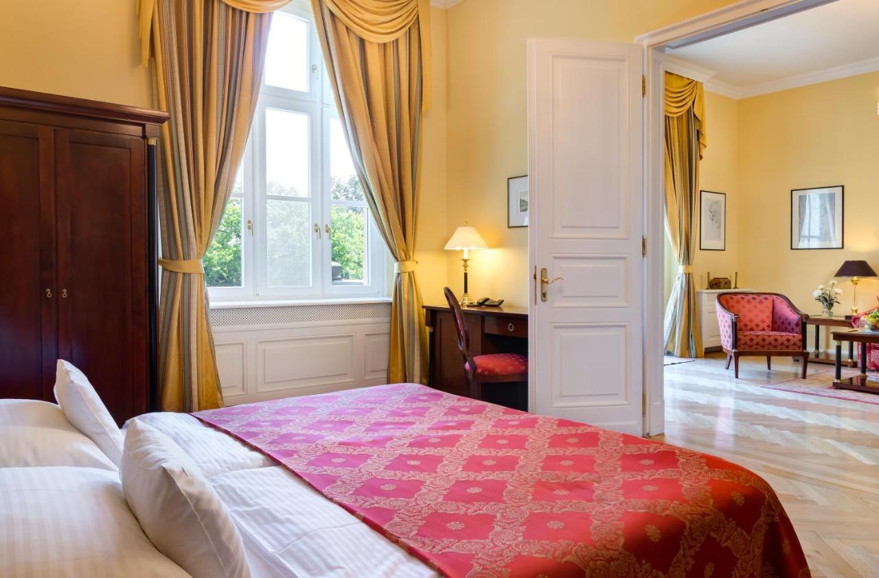 Castle Hotel Grof Degenfeld Superior Торцол Екстер'єр фото
