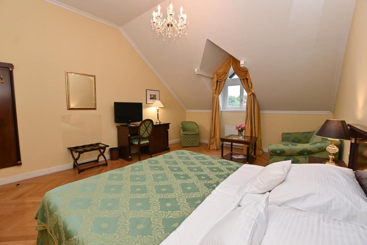 Castle Hotel Grof Degenfeld Superior Торцол Екстер'єр фото