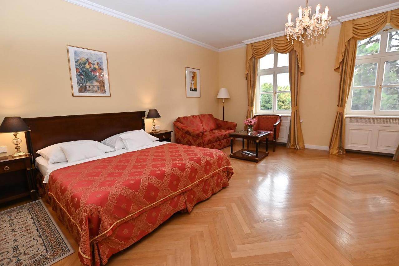 Castle Hotel Grof Degenfeld Superior Торцол Екстер'єр фото