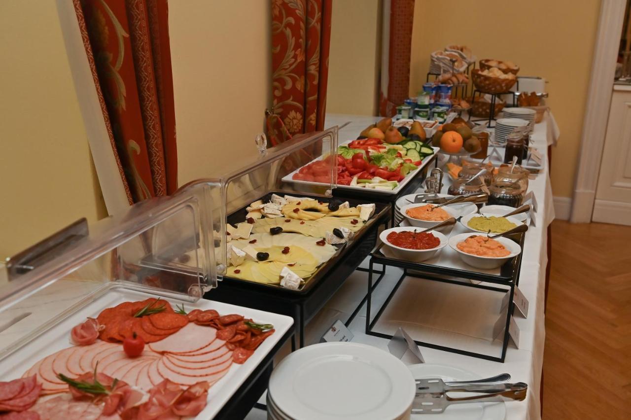 Castle Hotel Grof Degenfeld Superior Торцол Екстер'єр фото