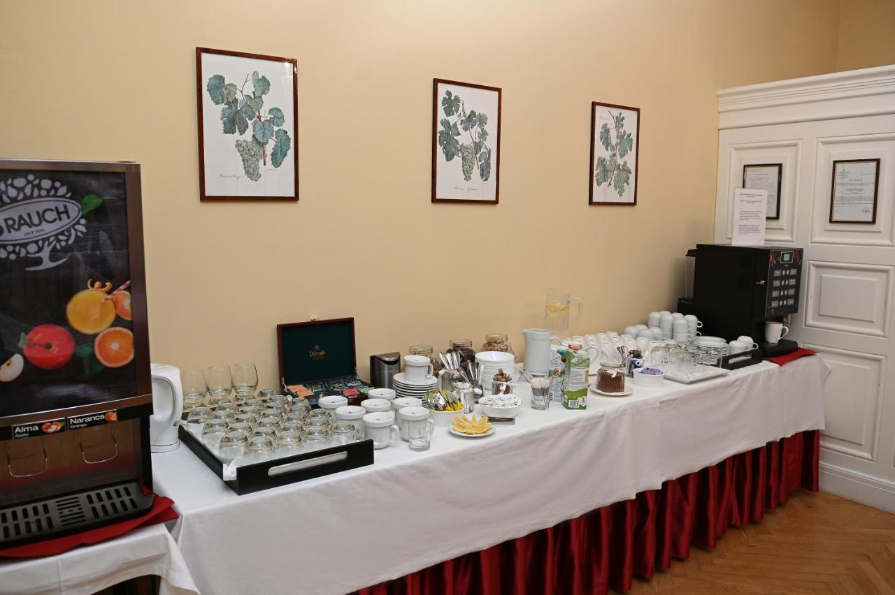 Castle Hotel Grof Degenfeld Superior Торцол Екстер'єр фото