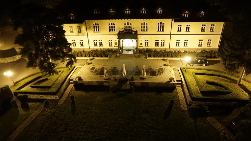 Castle Hotel Grof Degenfeld Superior Торцол Екстер'єр фото